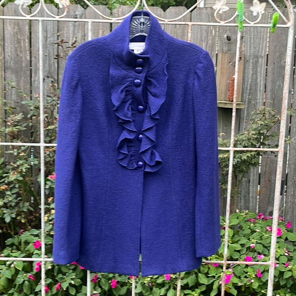 Mac & Jac coat preloved, size M, ruffed front with beautiful purple button